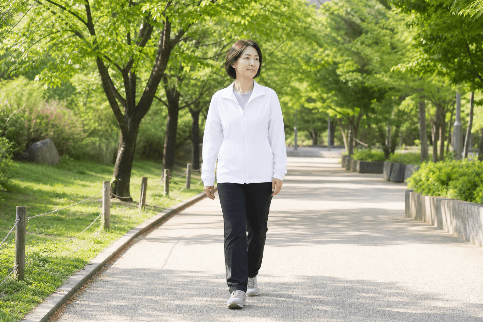 규칙적인 걷기로 긴장을 조절하는 모습